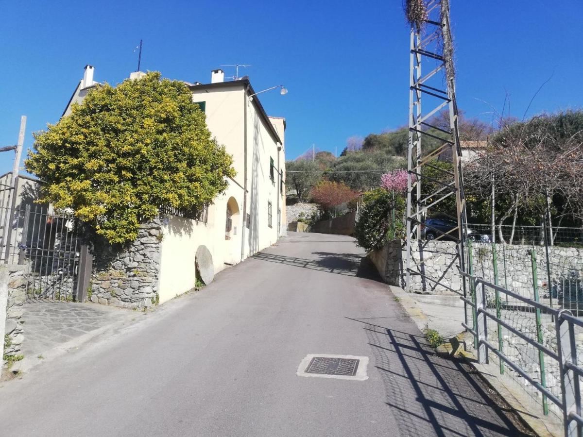 A Ca' Du Risso - Appartamento - Sea & Outdoor For Families, Bikers And Climbers Calice Ligure Bagian luar foto